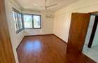3 Bed Apartment with En Suite at 1St Avanue - 7