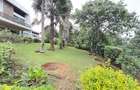6 Bed House with En Suite at Lavington - 6
