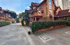 5 Bed Villa with En Suite in Lavington - 3