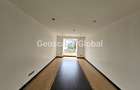 3 Bed Apartment with En Suite in Riverside - 10