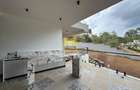 5 Bed House in Rosslyn - 8