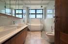 4 Bed Apartment with En Suite in Riverside - 12