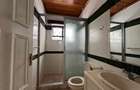 4 Bed Townhouse with En Suite at Brookside - 15