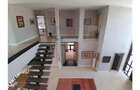 5 Bed Villa with En Suite in Runda - 4