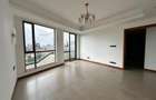 4 Bed Apartment with En Suite at Riverside Drive - 13