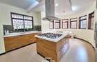 5 Bed Townhouse with En Suite at Kyuna Road - 6