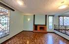 4 Bed House with En Suite at Off Un Avenue - 8