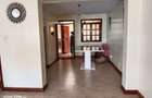 5 Bed Villa with En Suite at Off Brookside Grove - 5