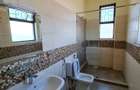 3 Bed Apartment with En Suite at Greenwood Dr - 12