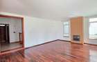 5 Bed Townhouse with En Suite at Off Convent Drive - 3