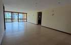 3 Bed Apartment with En Suite at Riverside Drive - 4