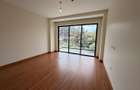 3 Bed Apartment with Swimming Pool in Riverside - 2