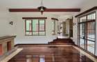 5 Bed Townhouse with En Suite at Runda - 5