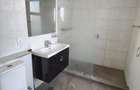4 Bed Apartment with En Suite in Parklands - 16