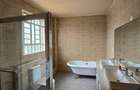 5 Bed House with En Suite in Runda - 9