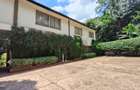 5 Bed House with Garden in Parklands - 8