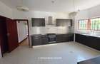 5 Bed House with Garden in Runda - 8
