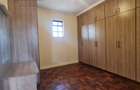 3 Bed Apartment with En Suite at Riverside Drive - 16