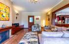 4 Bed House with En Suite in Ridgeways - 4