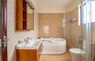 3 Bed Apartment with En Suite in Lavington - 11