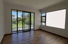 6 Bed Townhouse with En Suite in Lavington - 7