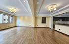 5 Bed Townhouse with En Suite in Lavington - 7