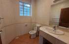 5 Bed Townhouse with En Suite in Runda - 9