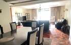 4 Bed Apartment with Swimming Pool in Riverside - 11