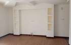 5 Bed Apartment with En Suite at Spring Valley - 11