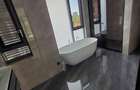 5 Bed Townhouse with En Suite at Lavington - 7