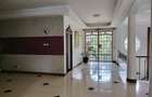 6 Bed House with En Suite in Nyari - 13