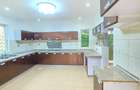 4 Bed Townhouse with En Suite at Riverside Drive - 6