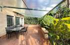 5 Bed Villa with En Suite in Spring Valley - 13
