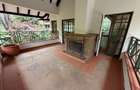 5 Bed Villa at Rosslyn - 16