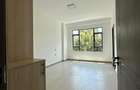 4 Bed Apartment with En Suite at Valley Arcade - 16