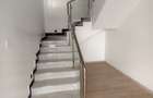 5 Bed Apartment with Borehole in Parklands - 4