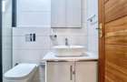 5 Bed Townhouse with En Suite in Lavington - 11
