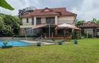 4 Bed Apartment with En Suite in Westlands Area - 1