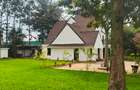 7 Bed House with En Suite at Hillcrest - 2