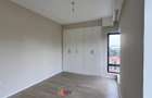 2 Bed Apartment with En Suite in Riverside - 5