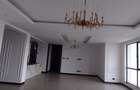 3 Bed Apartment with En Suite in Riverside - 17