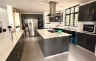 4 Bed Townhouse with En Suite in Spring Valley - 4