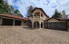 5 Bed Townhouse with En Suite in Runda - 1