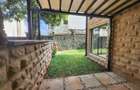 7 Bed Townhouse with En Suite at Lavington - 5