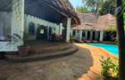 3 Bed Villa with En Suite at Lamarina - 2