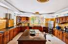 5 Bed House with En Suite in Nyari - 10