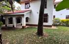 4 Bed House with En Suite in Lavington - 3