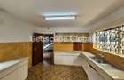 4 Bed House with En Suite in Lavington - 8