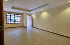 5 Bed Villa with En Suite in Lavington - 18