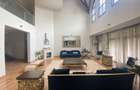 5 Bed Villa with En Suite in Spring Valley - 4